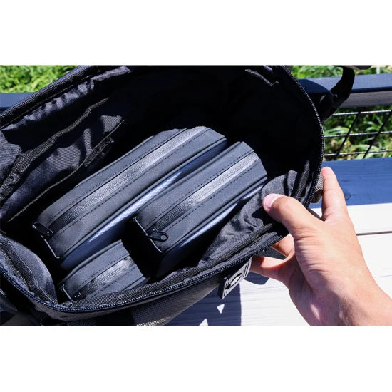 Borseta  Jackall Pentru Accesorii L White/black