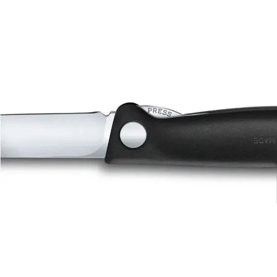 Briceag Cutit Pliabil Victorinox, Swissclassic Paring Knife, Lama Zimtata 11cm, Negru