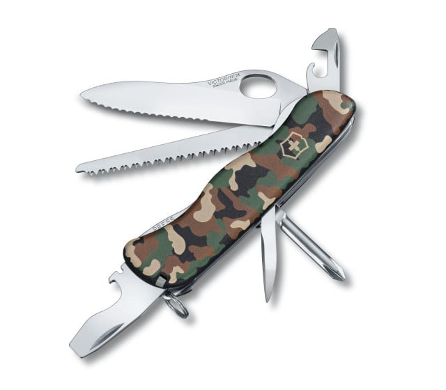Briceag Victorinox Trailmaster One Hand, Camo, 11.10cm