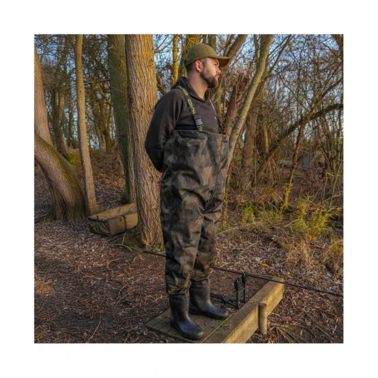 Cizme Piept Avid Carp Distortion Dark-camo Chest Waders, Marime 43