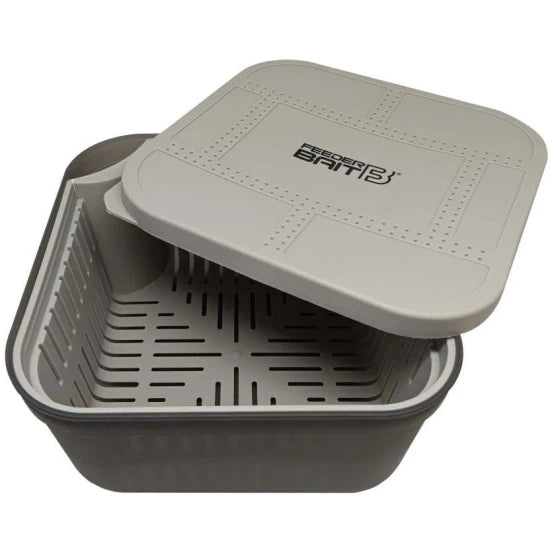 Cutie Feeder Bait Cu Sita Si Capac Pentru Peleti, 1.9l, 17x17x9cm