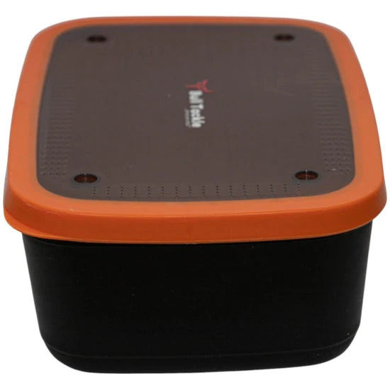 Cutie Momeala Bull Tackle Cu Cap Si Sita 3l