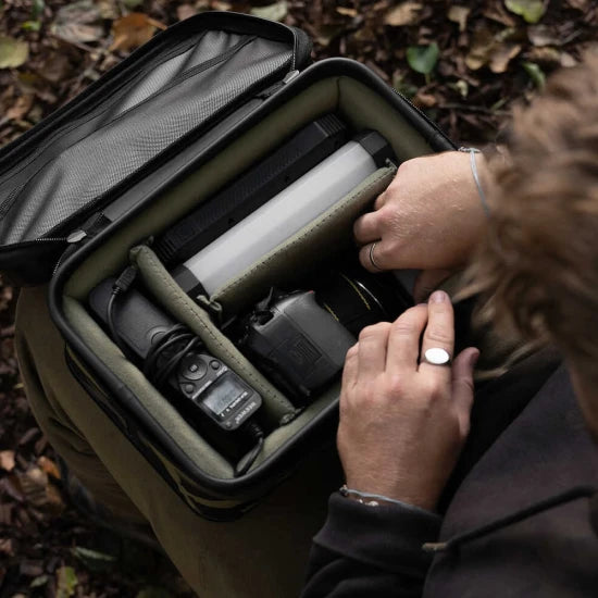 Geanta Avid Carp Stormshield Pro Tech Pack, Marime Standard