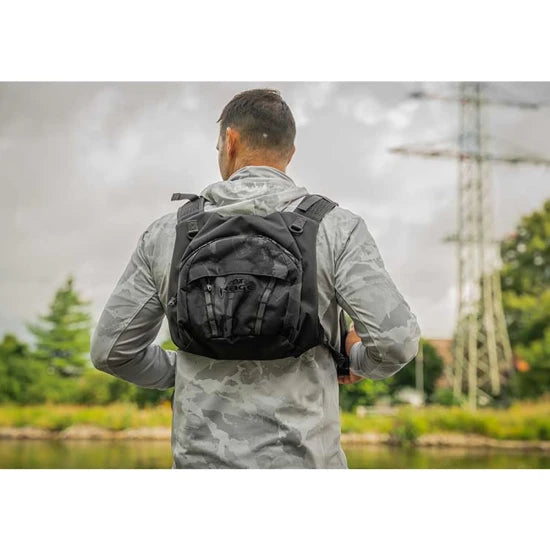 Geanta Fox Rage Camo Voyager Chest Pack, 38x17x23cm