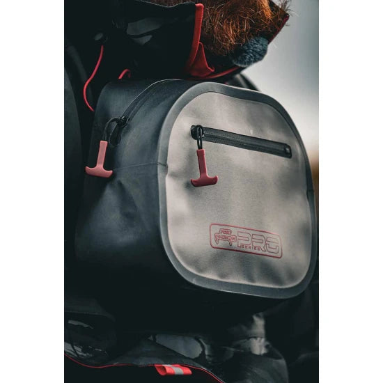 Geanta Fox Rage Pro Series Waterproof Chest Pack, 30x10x34/30x10x25.5cm