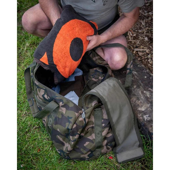 Geanta Fox Camolite Kit Bag, 62x40cm