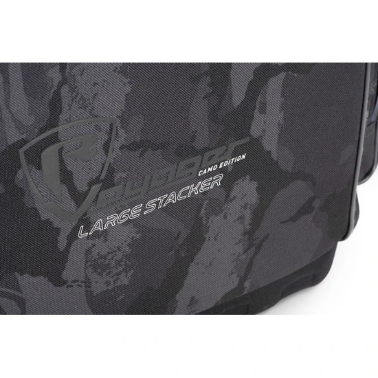 Geanta Pentru Naluci Fox Rage Voyager Camo Large Stacker 48cmx30cmx24cm