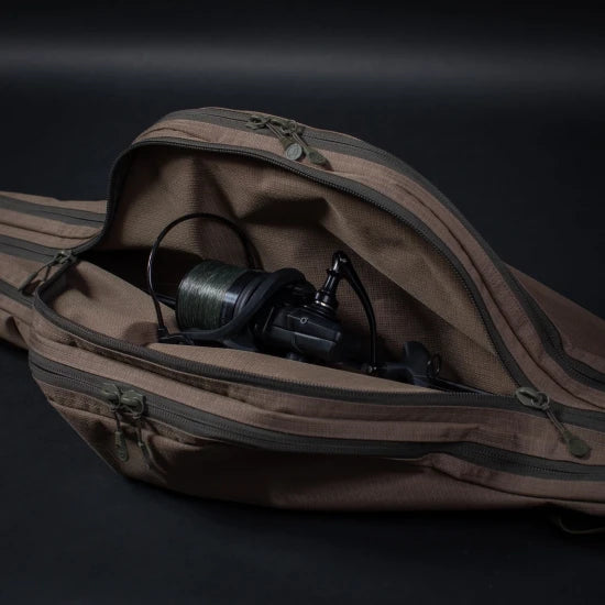 Husa 3 Lansete Cu Mulineta Korda Compac 3 Rod Divide Holdall, 13ft/3.90m