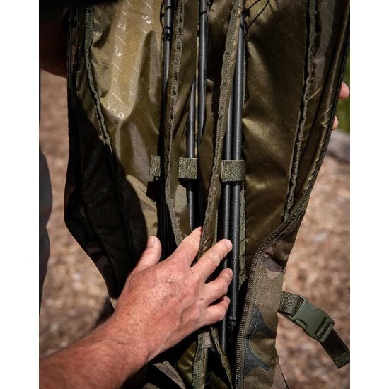 Husa Lansete Fox Camo Lite Tri Sleeve 10ft, 155x25x28cm