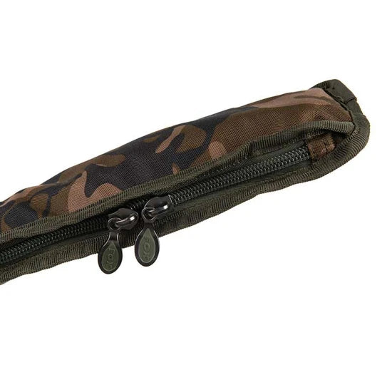 Husa Lansete Cu Mulinete Fox Camolite Double Spod Jackets 13ft, 2 Compartimente