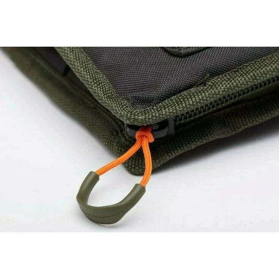 Husa Prologic Avenger Padded Holdall, 3 Lansete + 3 Mulinete, 3.00m