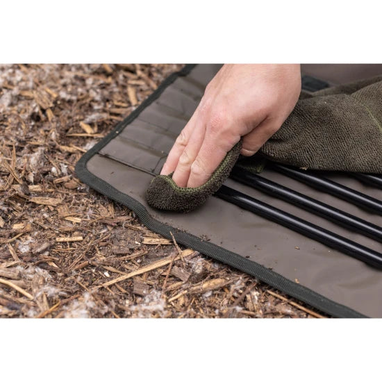 Husa Picheti-cuie Cort Korda Compac Brolly Wrap, Dark Kamo, 59x66cm