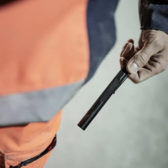Lanterna Led Lenser P4r Black Box 300lm/li-ion + Cablu Usb