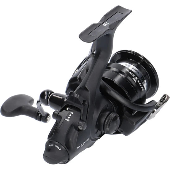 Mulineta Daiwa Black Widow Br Lt 4000-c