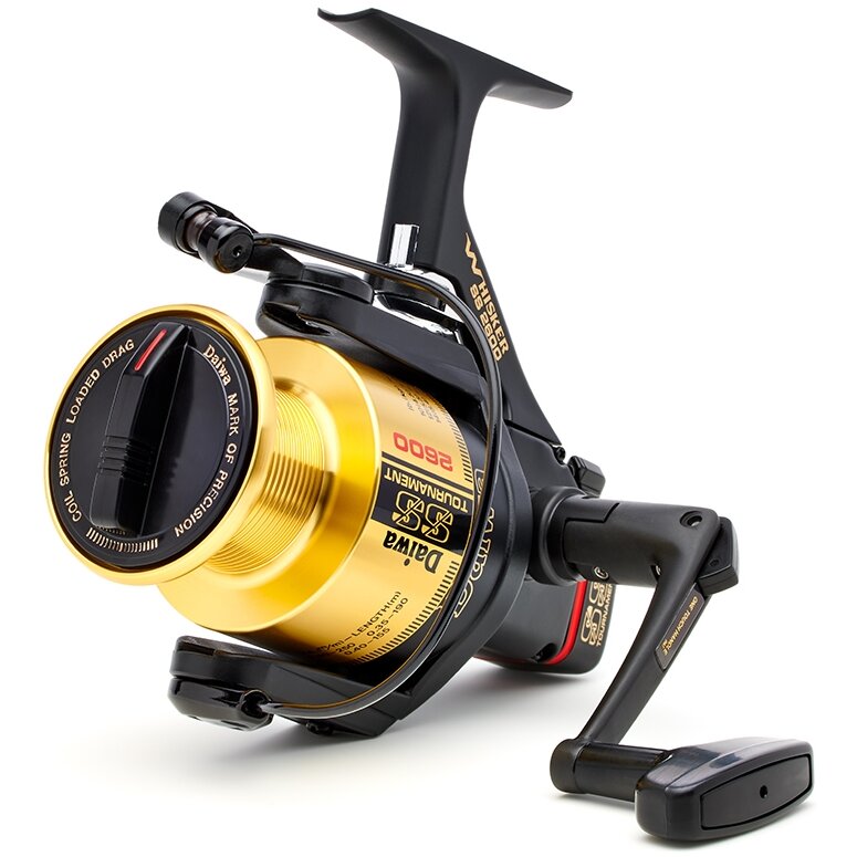 MULINETA DAIWA WHISKER 3RUL 2600