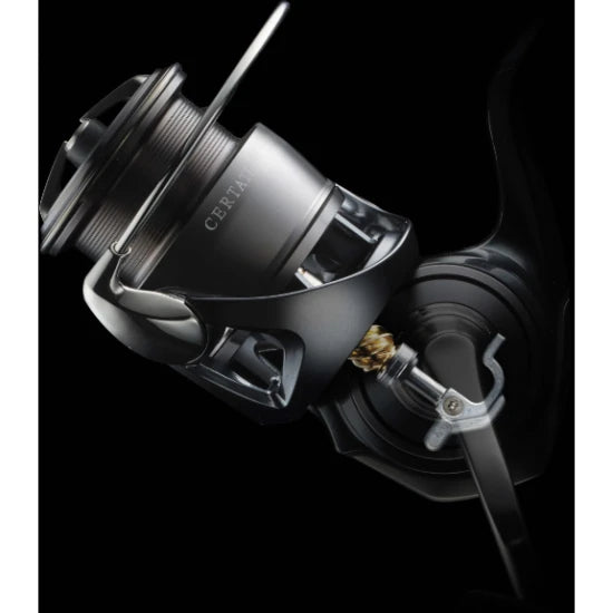 Mulineta Daiwa Certate Fc Lt 2000-p 0.16mm/150m, 4.9:1, 10rul