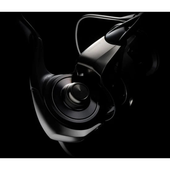 Mulineta Daiwa Certate Fc Lt 2000-p 0.16mm/150m, 4.9:1, 10rul
