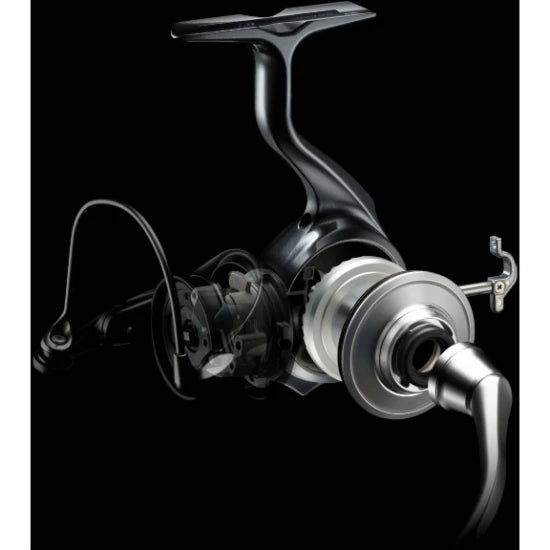 Mulineta Daiwa Certate Fc Lt 3000d-c 0.33mm/150m, 5.2:1, 10rul
