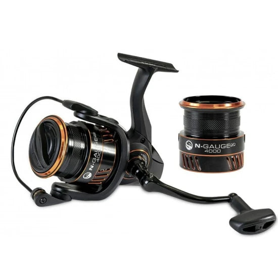 Mulineta Guru N-gauge Pro 4000 8rul/180mx0.20mm/5.2:1