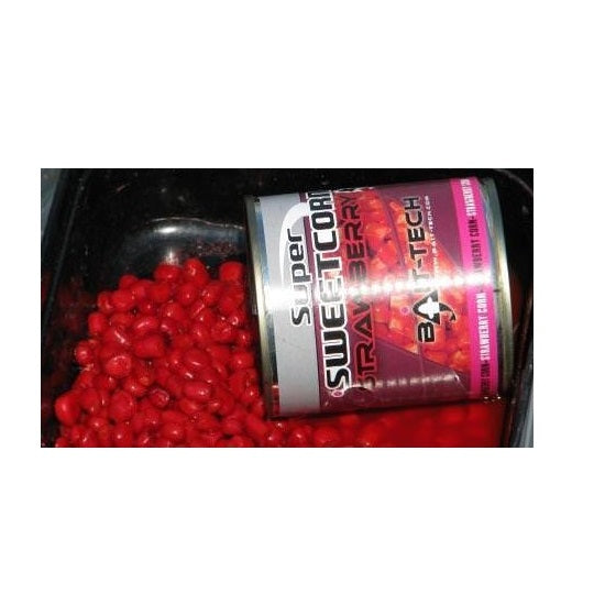 PORUMB BAIT TECH CONSERVA 300GR CAPSUNI