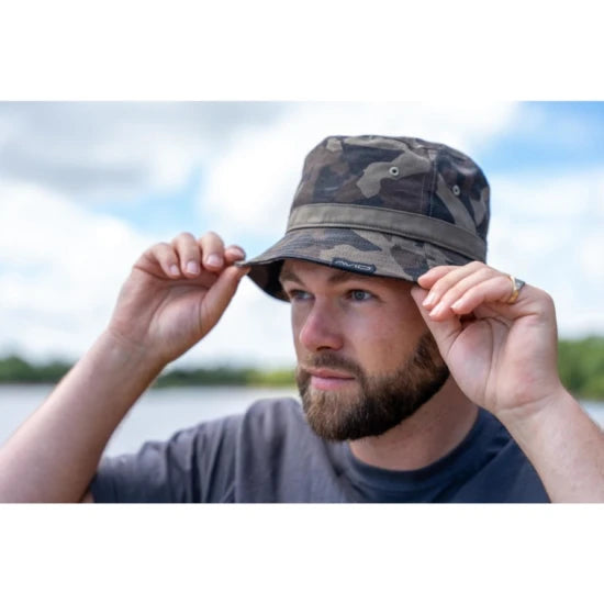 Palarie Tip Bucket Avid Carp Distortion Dark Camo