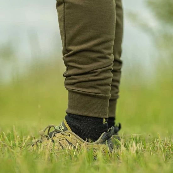Pantaloni Avid Carp Cargo Joggers Green, Marime S