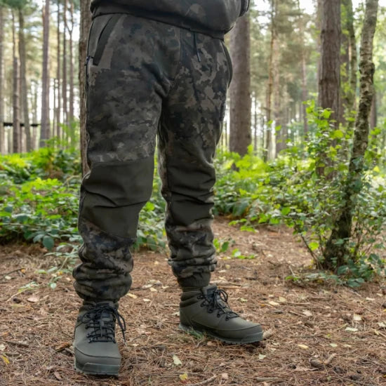 Pantaloni Nash Zt Wind Chill Joggers Camo, Marime L