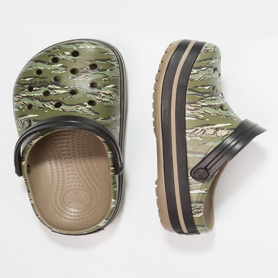 Papuci Crocs Crocband Graphic Clog Dark Camo Green marimea 42,43 M9W11