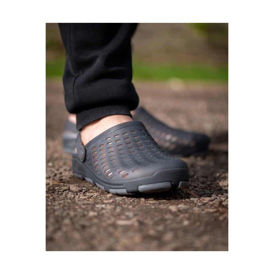 Papuci Matrix Clogs, Marime 41
