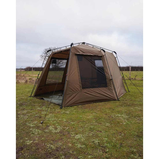 Pavilion Fox Eos Social Shelter, 340x290x205cm
