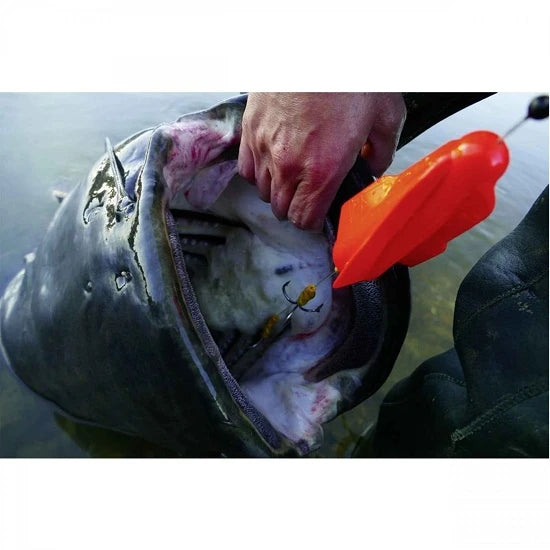 Pluta Culisanta Black Cat Somn 30gr Propeller U-float X-strong Glow Dark