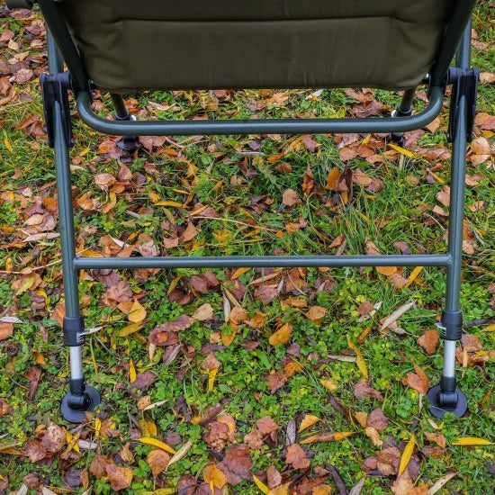 Scaun Carp Academy Deluxxe Camo, 55x45x75cm