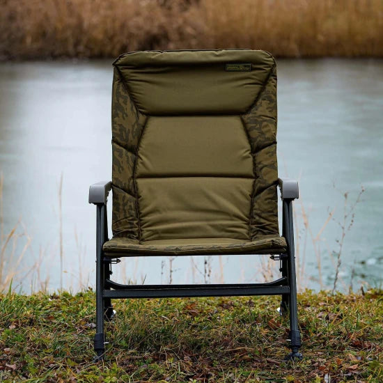 Scaun Carp Academy Luxxus Camo, 50x45x60cm